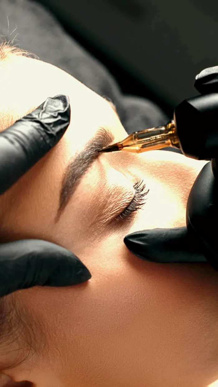 Microblading de cejas con técnica profesional en Spa Belgrano