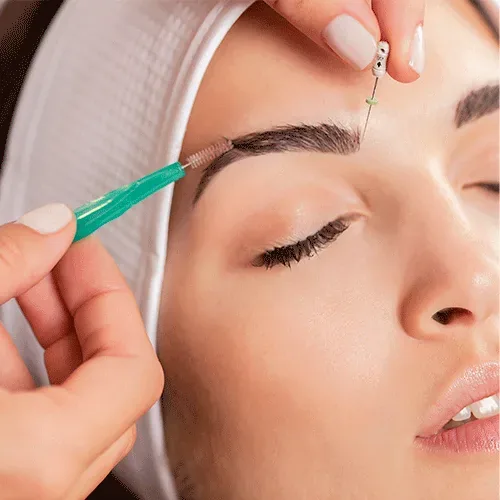 Tratamiento Beauty en Spa Belgrano: Diseño, tintura o alisado de cejas